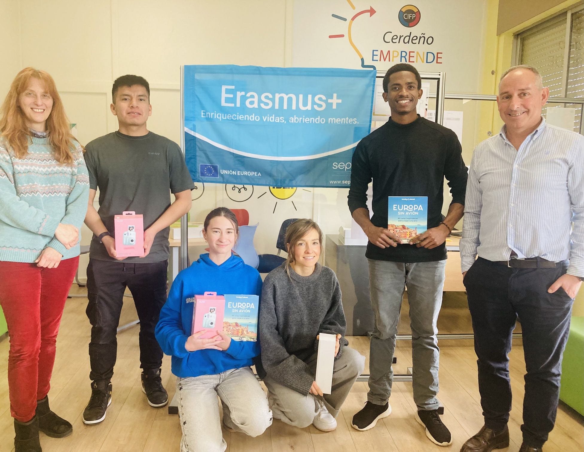 ERASMUS+ CERDEÑO: GANADORES CONCURSO LOGO Y ESLOGAN ERASMUS+